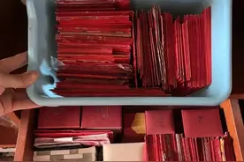 笑不活了，原来真有收小孩红包不拆的父母，要笑死在网友评论区里图片