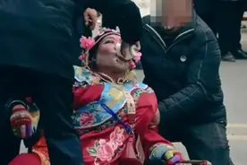 “喝酒四巨头”：一年全没，有的去世当天喝四瓶白酒，都不满40岁图片