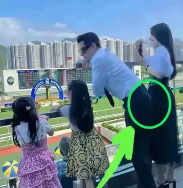 59岁郭富城到丈母娘家 夫妻俩肢体接触 可以看得出来是生理性的喜欢