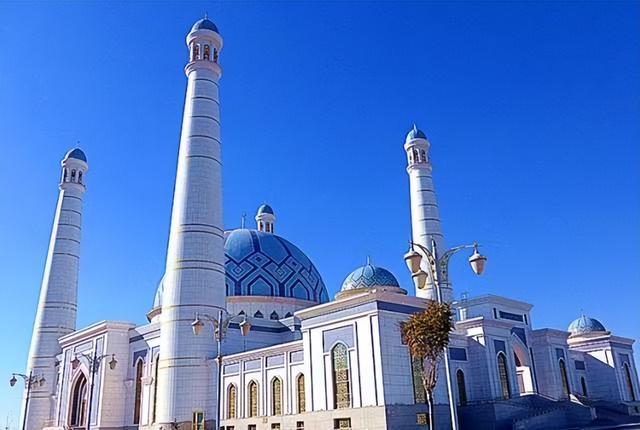 这才是铁哥们，还清了中国81亿欠债，赠百亿大礼	，西方各国都眼红