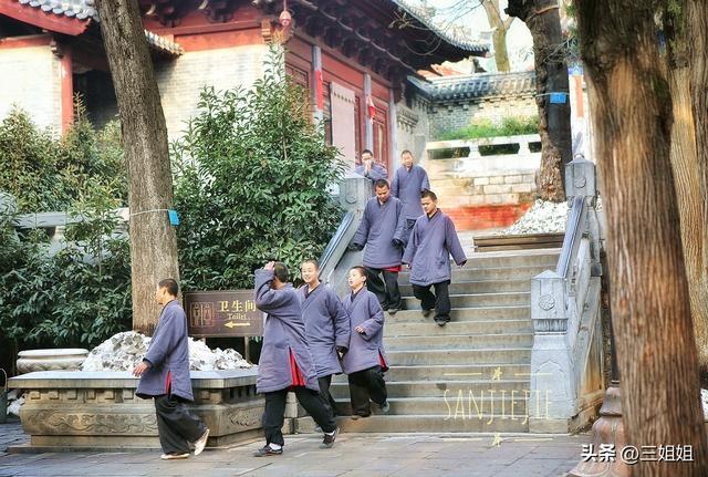 冬日少林寺 寂寞禅静能否