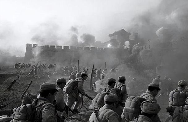 老蒋临死都想不到，最大的卧底不是吴石，而是天天陪他开会的他!