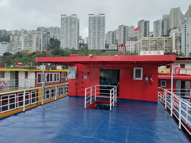 鄂渝行第四天（上）：小红船换小白船，从巫山到巴东