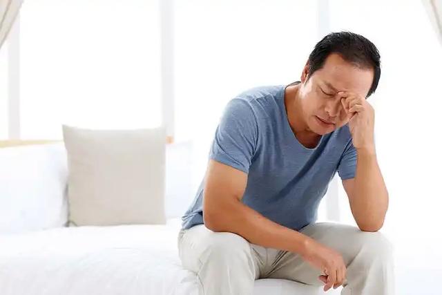 医生发现：男性若长期不喝酒，用不了多长时间，身体或有7大改变