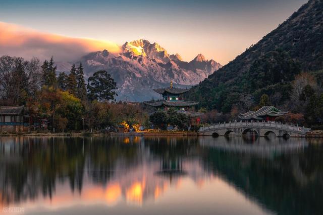 玉龙雪山全攻略！冰川公园+蓝月谷+日照金山，避坑指南全在这里！