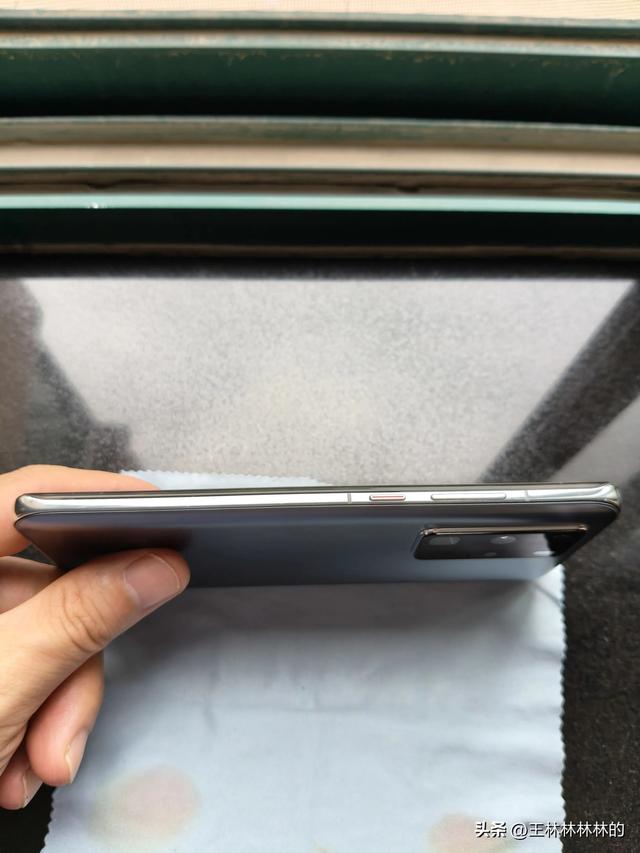 我不信现在还有人在用华为p40Pro当主力机