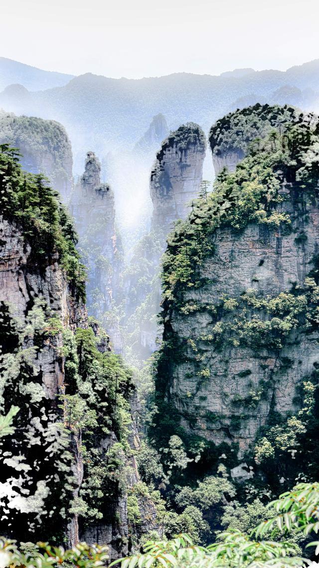 擎日峰月，溪织烟霞 我心中的张家界