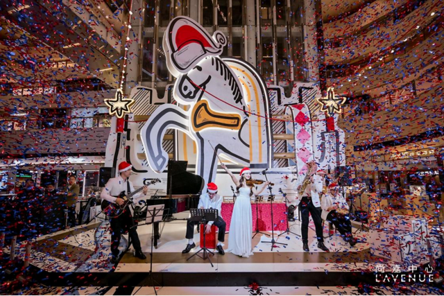 尚嘉中心开启「冬日绮宴 Winter Gala」亮灯，法式优雅点亮圣诞季