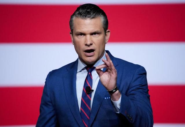 特朗普下令空袭叙利亚，美防长警告：犯美国人者，虽远必诛