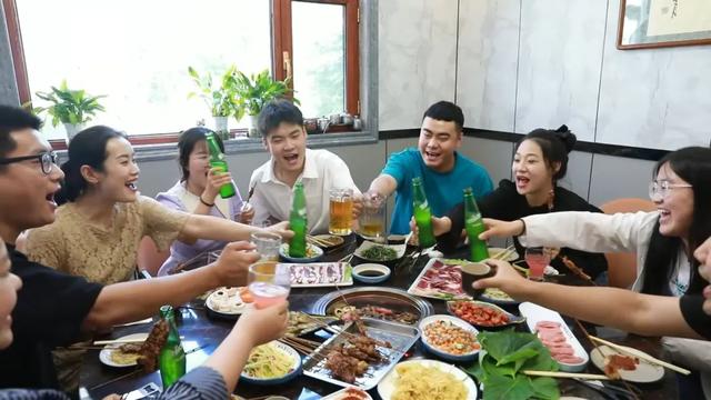 这条高铁带火了咱梅里斯!