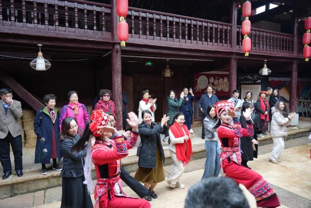 红河流域中越嘉宾走进弥勒 沉浸式体验生态与文化交融之旅