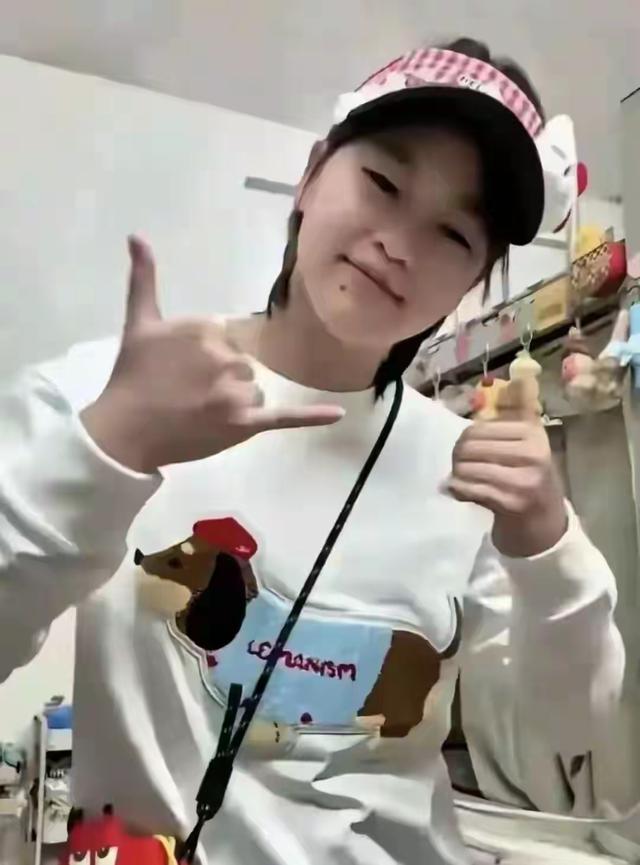 郭晶晶也没想到，18岁官宣喜讯的全红婵，竟和她走了同一条"老路"
