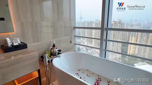 邂逅盐城,下榻燕舞格蓝柏薇的至美之约