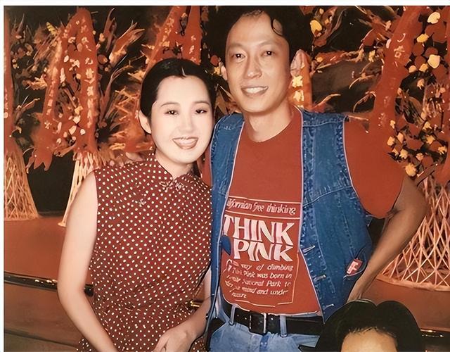 她一生"风流成性、老少通吃"，撩汉无数，现如今56岁却依旧单身