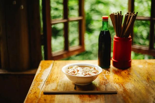 春秋假出逃天花板！成都1.5h直达，天全CityWalk强势来袭，打卡赢文创奖牌+狂炫美食！