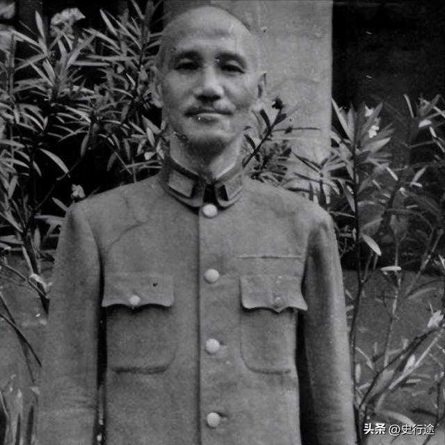 蒋介石败逃台湾之前，谁在掌管台湾	，为啥老蒋一去他要拱手奉上？