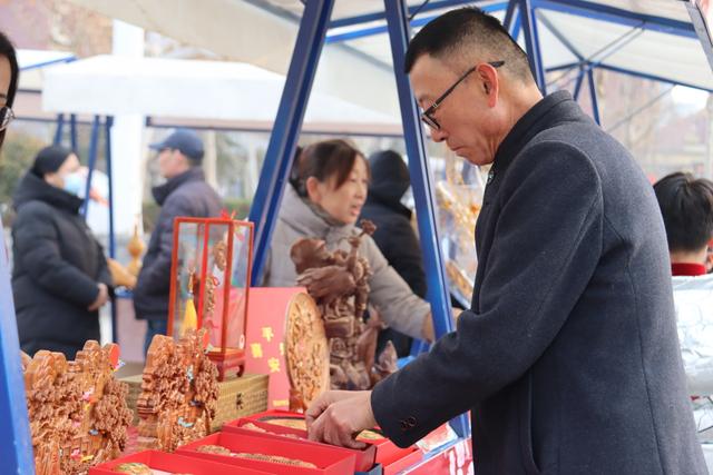 肥城市新城街道：初冬村晚亮相 共享文化盛宴