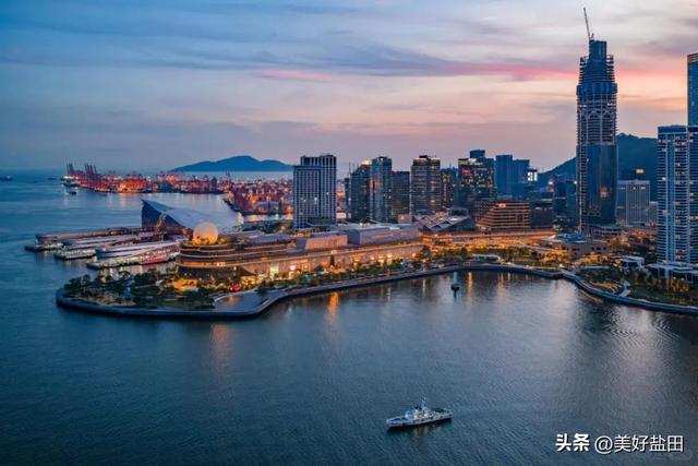 一座城，45年的海阔天空