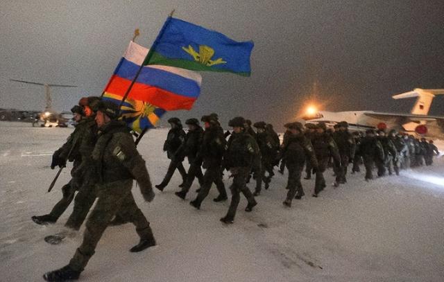 普京下最后通牒！若乌不和解就打到解决，泽连斯基紧急访加求助