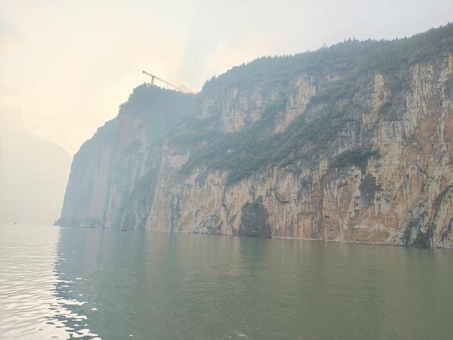 鄂渝行第三天：小红船.瞿塘峡.巫山.神女天路