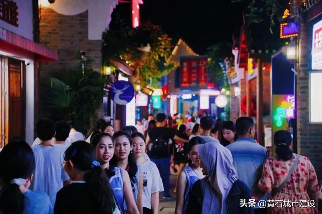 人气爆棚！黄石 又火啦！