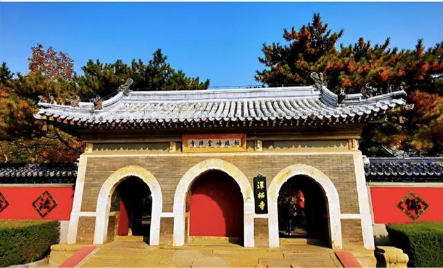中国有一座小小古庙，武警却全日驻守其中，背后隐藏怎样玄机？