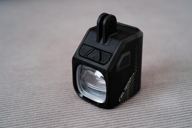 迈极炫CB1600车灯有了PRO版，磁吸吊装不怕颠簸更加稳！