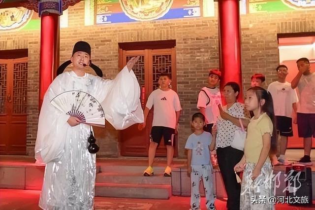 邯郸道喊你入戏啦！演出已就位，就等你沉浸式打卡～