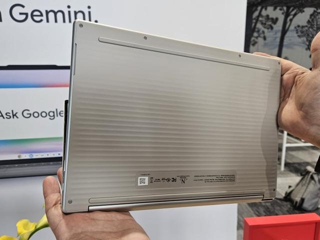 全球首款带NPU的 Chromebook 体验来了！AI让打工人更聪明地摸鱼