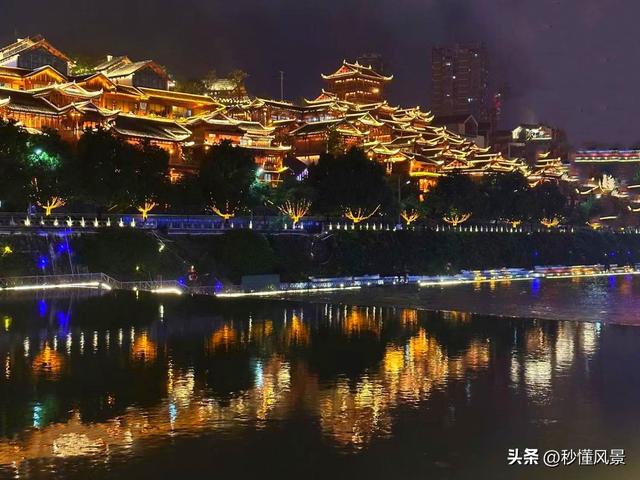 县城是一个景区，景区就是整座县城，不要门票适合避暑遛娃拍照！