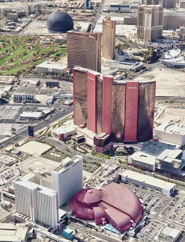 拉斯维加斯，一座建在沙漠中的城市，每年游客竟达4000万