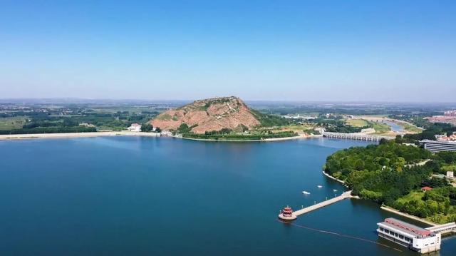 这里不光有风筝，还坐落着山东第一大水库