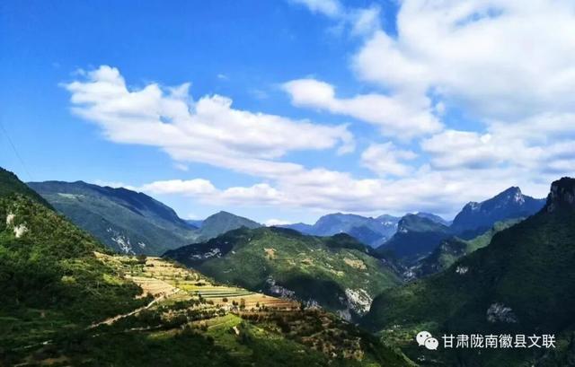 刘浩——情景剧《诗仙诗圣重游青泥岭》