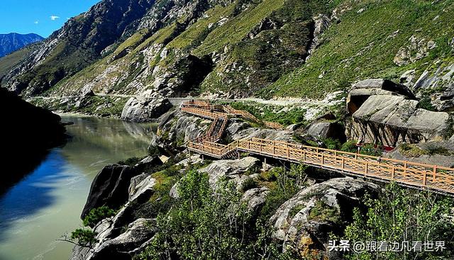 《八进西藏》穿越达古峡谷，雅鲁藏布江又一处江窄景美的高原秘境