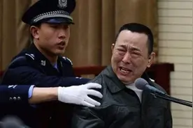 拥有400亿资产的“黑老大”刘汉死刑后,其美貌前妻最终下场如何？图片