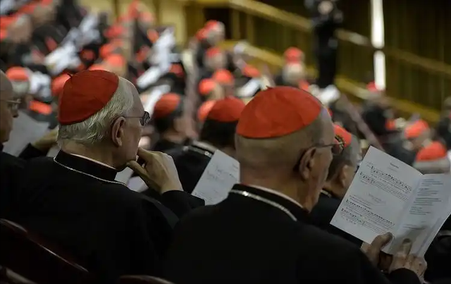 两名登山者发现金币金手镯3.7公斤，专家：藏宝时间最多100年出头