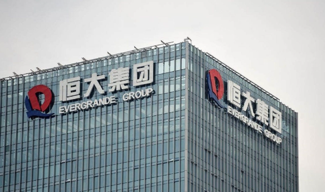 开始清算？逃到英国两年，许家印前妻再迎2大噩耗，儿子也遭牵连