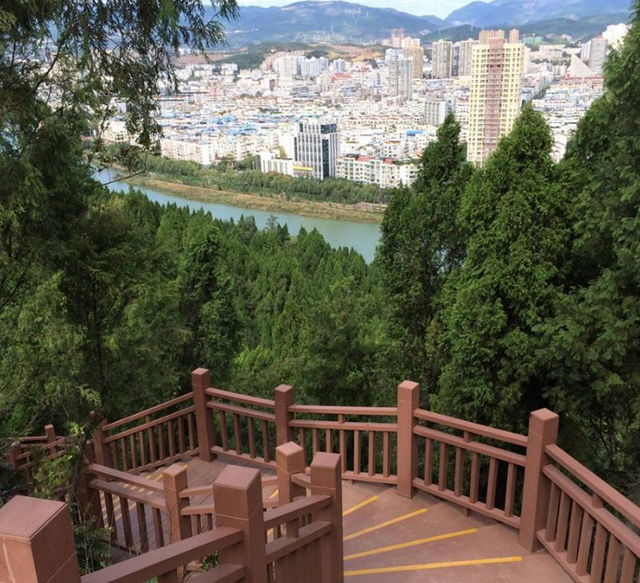 秋高气爽，一起去爬山呀