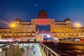 我国第二长铁路——京九铁路图片