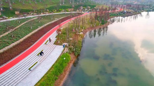 周末晒太阳!这几地有湖水+草坪+1h可达