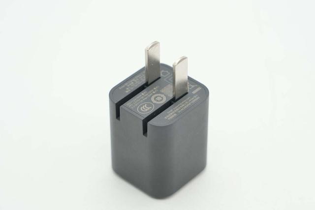 迷你级别的小巧精致，安克新款Nano 30W氮化镓充电器拆解