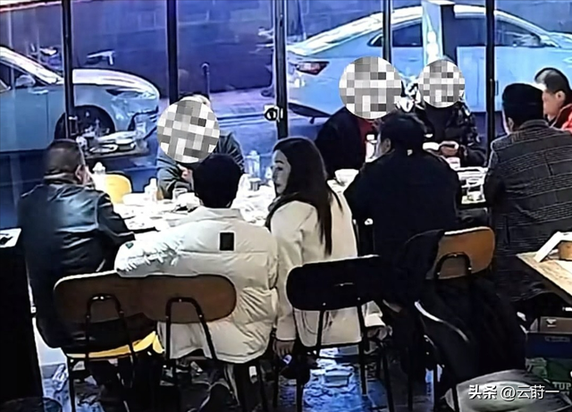 10人聚餐逃单后续：10人已社死，组局人身份被扒，张某正脸照曝光