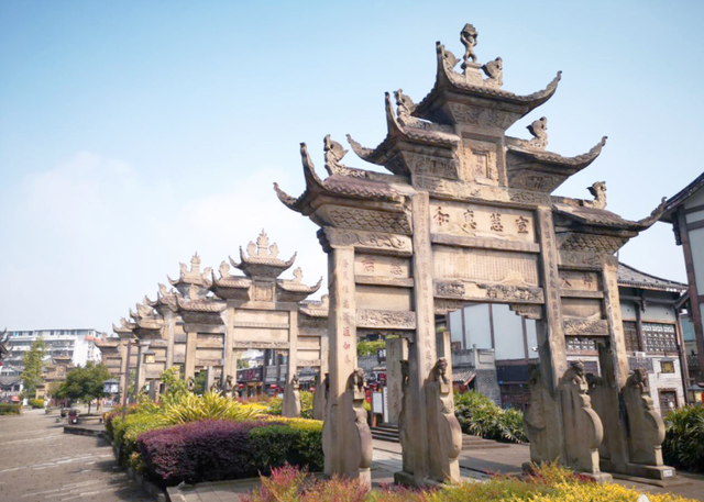 【川南F4】到隆昌旅游，除了羊肉汤，还有哪些美食值得欣赏？