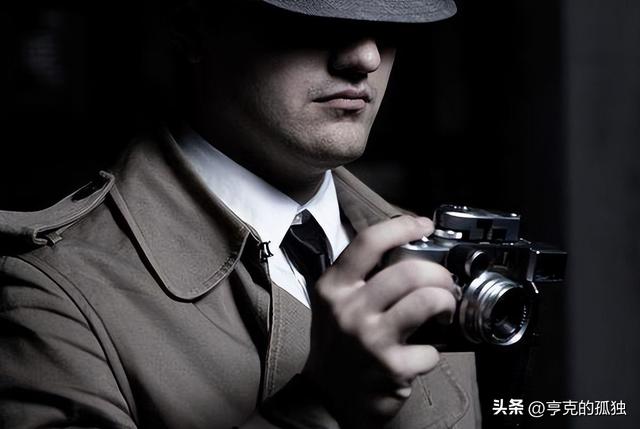 九三阅兵前夕，6名间谍落网！带1448份机密出逃，泄露尖端武器