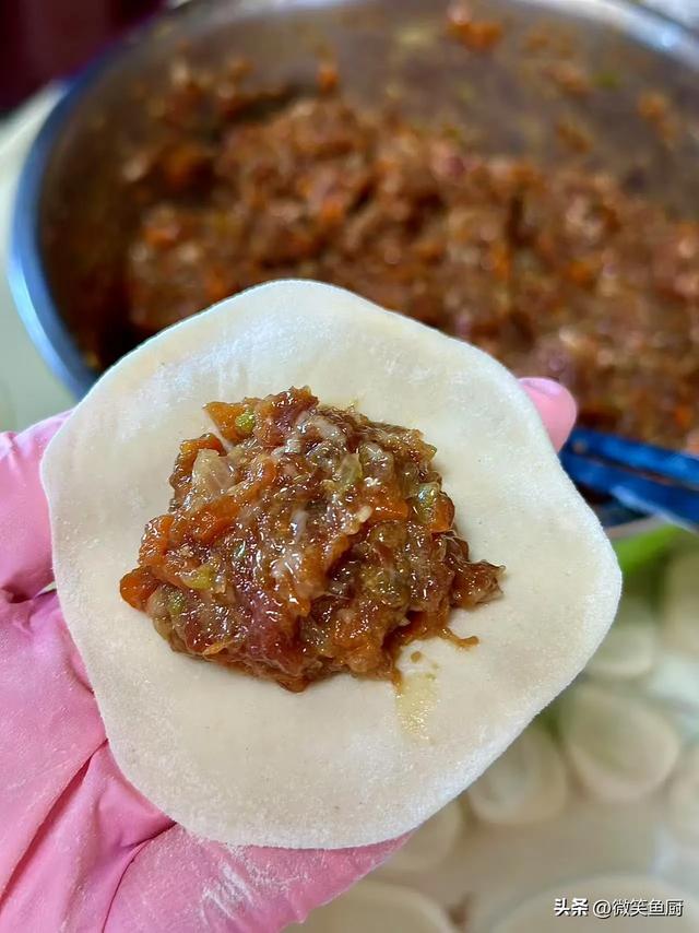 立秋吃饺子，一定要吃这馅，散寒除湿，温补脾胃，鲜嫩多汁太香了