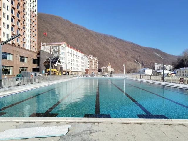 充电养生两不误丨温泉+理疗打造康养新体验，等您来解锁