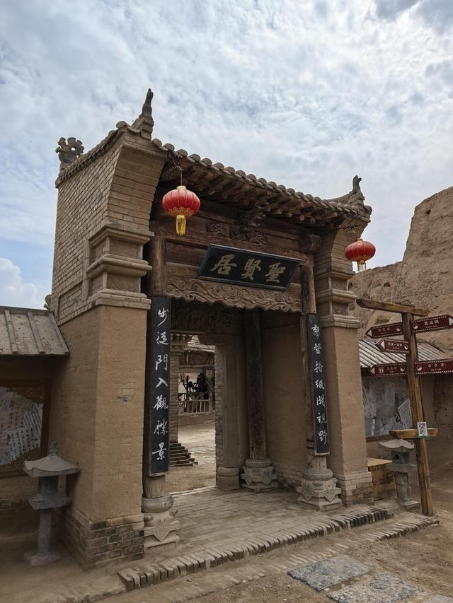 游宁夏镇北堡别踩 6 个坑！这 2 条隐藏路线，让体验翻倍！