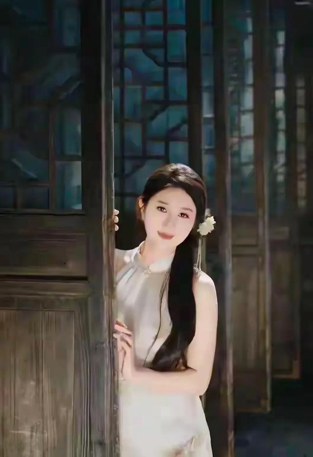 江苏徐州一校花仙姿玉色 堪称上帝吻过的容颜 美得让人移不开眼