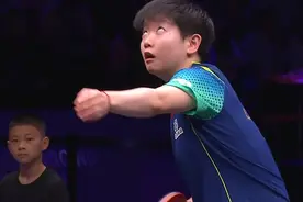 4-2！国乒经典内战！陈梦挽救4赛点无缘大逆转，孙颖莎王曼昱争冠图片