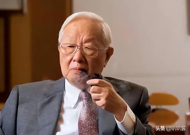 75岁芯片大佬潜逃美国！带核心技术机密，中国半导体暗战再添变数